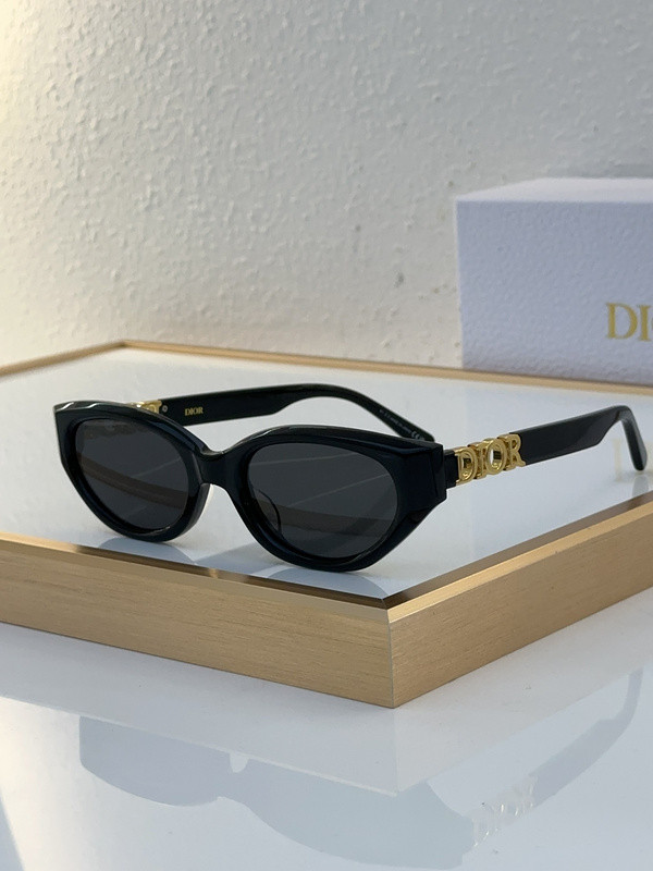 Dior Sunglasses AAAA-2802