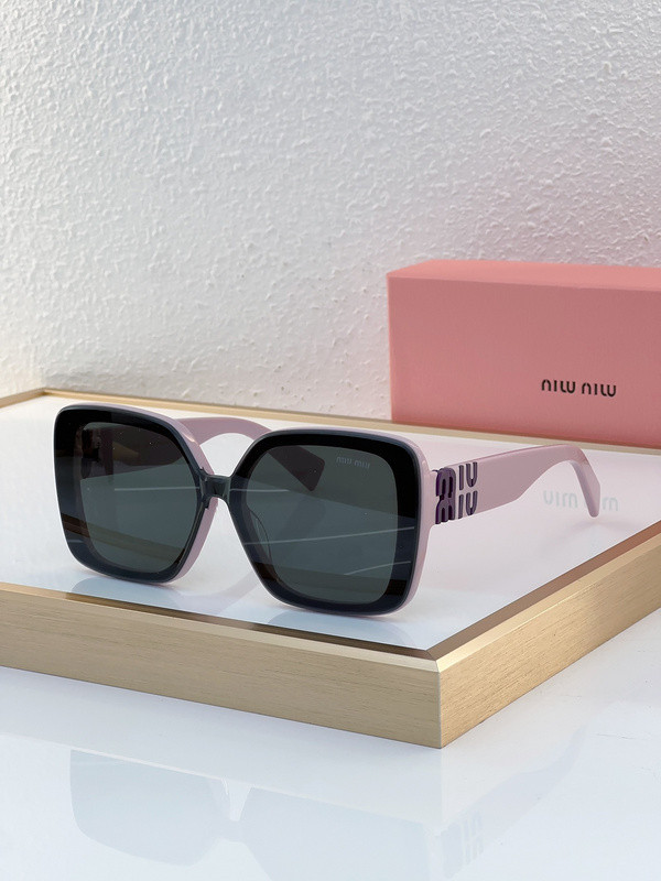 Miu Miu Sunglasses AAAA-928