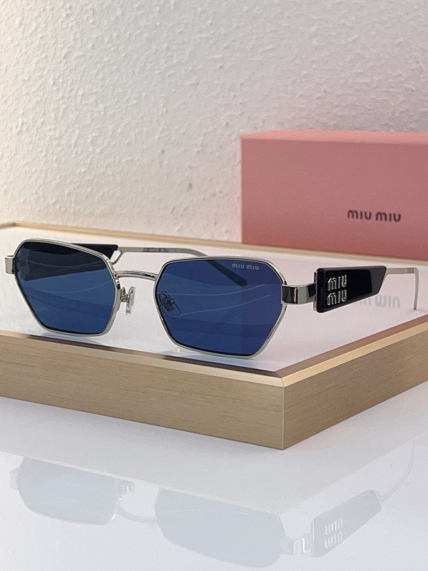 Miu Miu Sunglasses AAAA-964