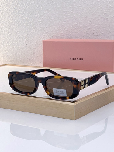 Miu Miu Sunglasses AAAA-946