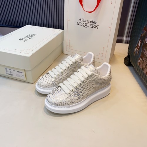 Alexander McQueen Women Shoes 1：1 quality-1010