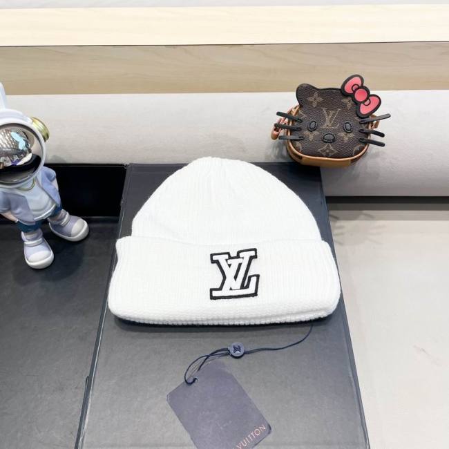 LV Hats AAA-1122