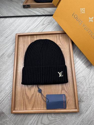 LV Hats AAA-1033