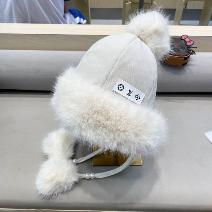 LV Hats AAA-1220