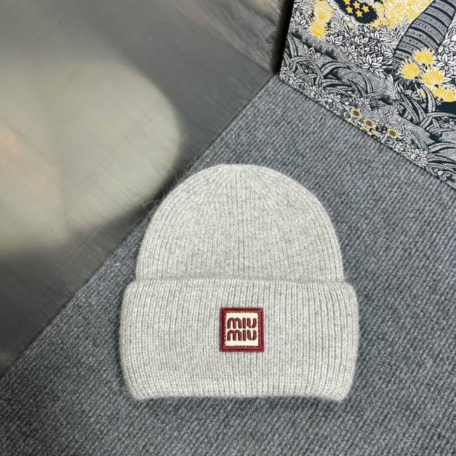 Miumiu Hats AAA-200