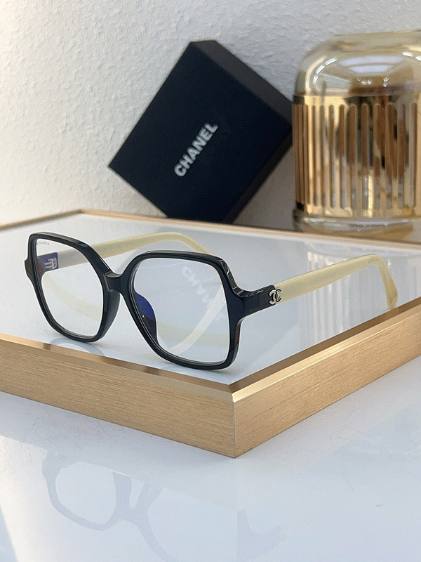 CHNL Sunglasses AAAA-4246