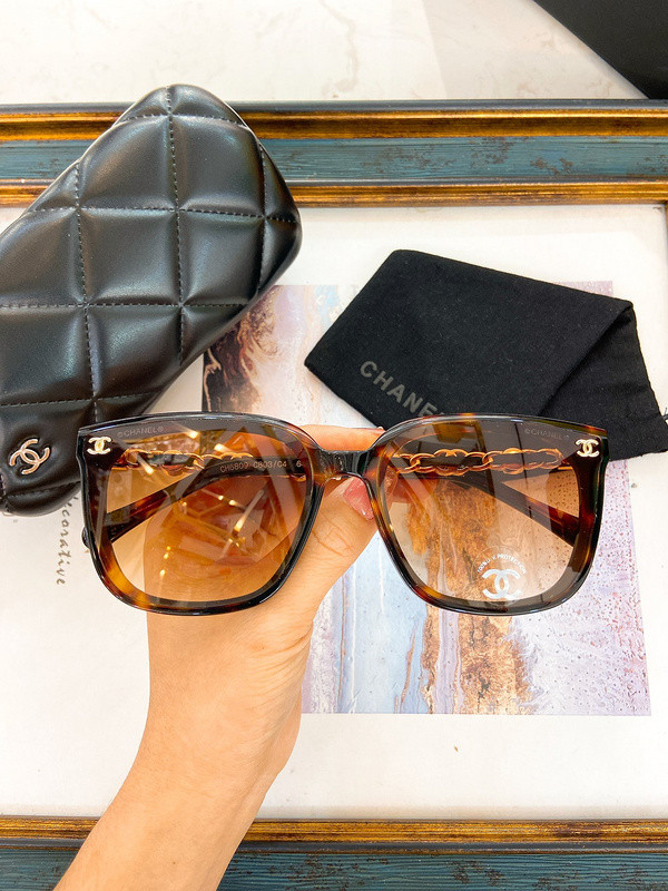 CHNL Sunglasses AAAA-4445