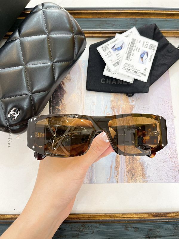 CHNL Sunglasses AAAA-4424