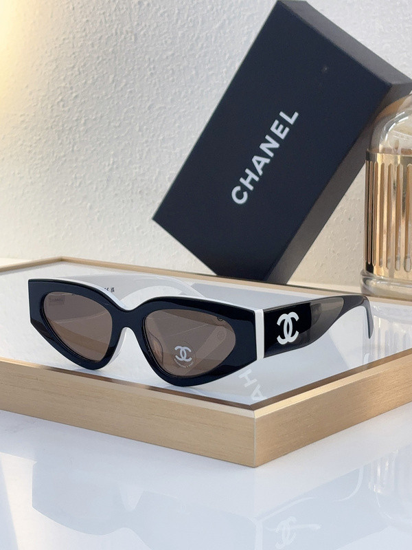 CHNL Sunglasses AAAA-4334