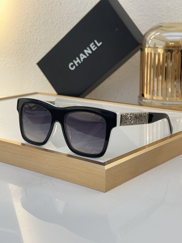 CHNL Sunglasses AAAA-4304