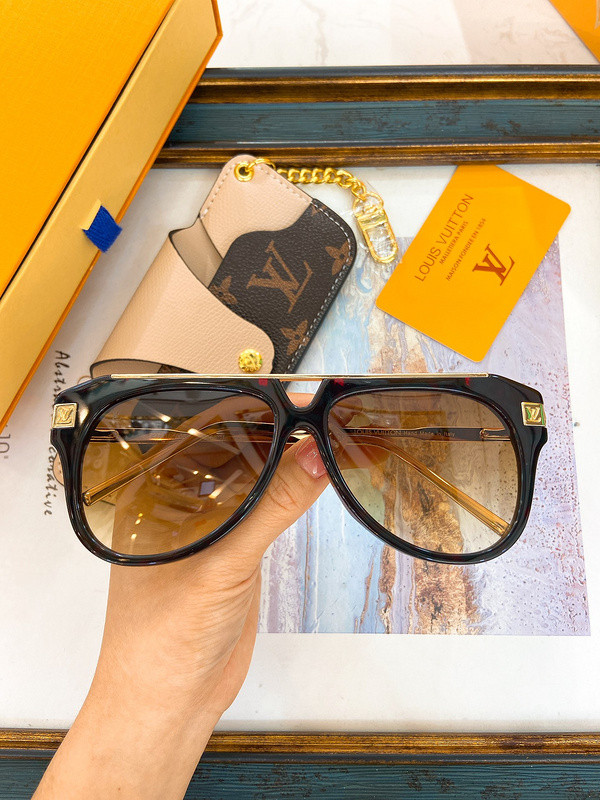 LV Sunglasses AAAA-5201