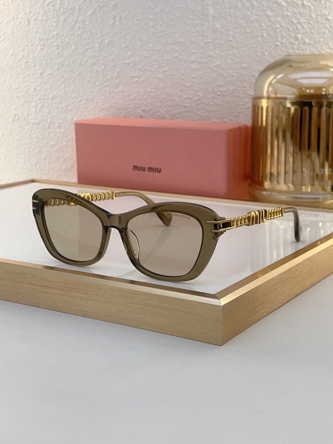 Miu Miu Sunglasses AAAA-1542