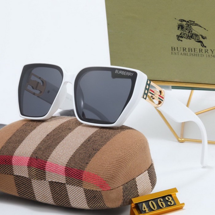 Burberry Sunglasses AAA-490