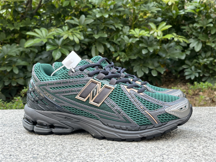 NB Shoes High End Quality-304