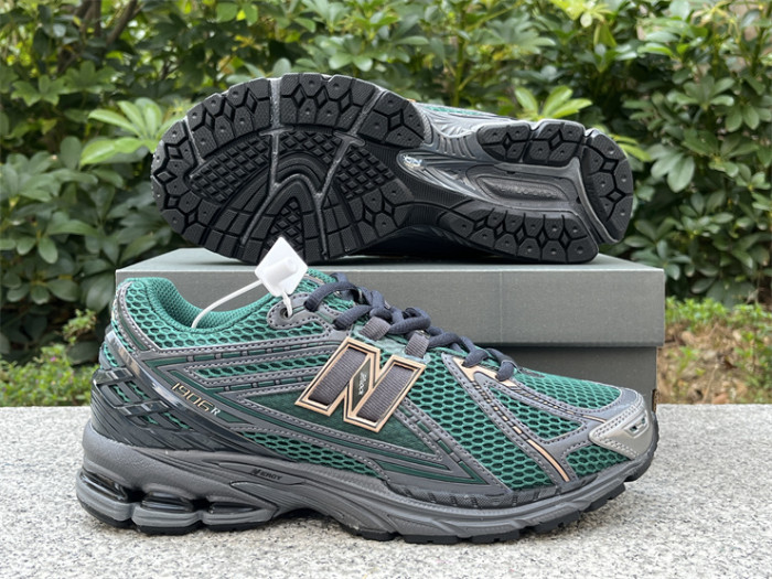 NB Shoes High End Quality-304