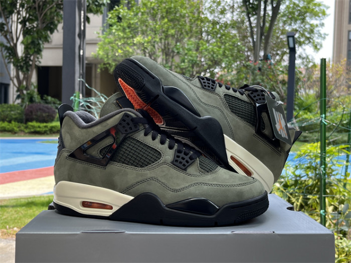 Authentic UNDEFEATED x Jordan Air Jordan 4  2025