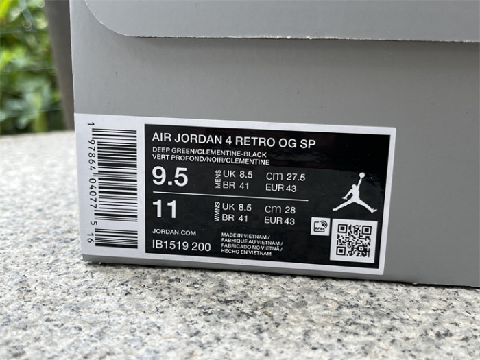 Authentic UNDEFEATED x Jordan Air Jordan 4  2025