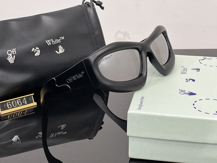 Off white Sunglasses AAA-032