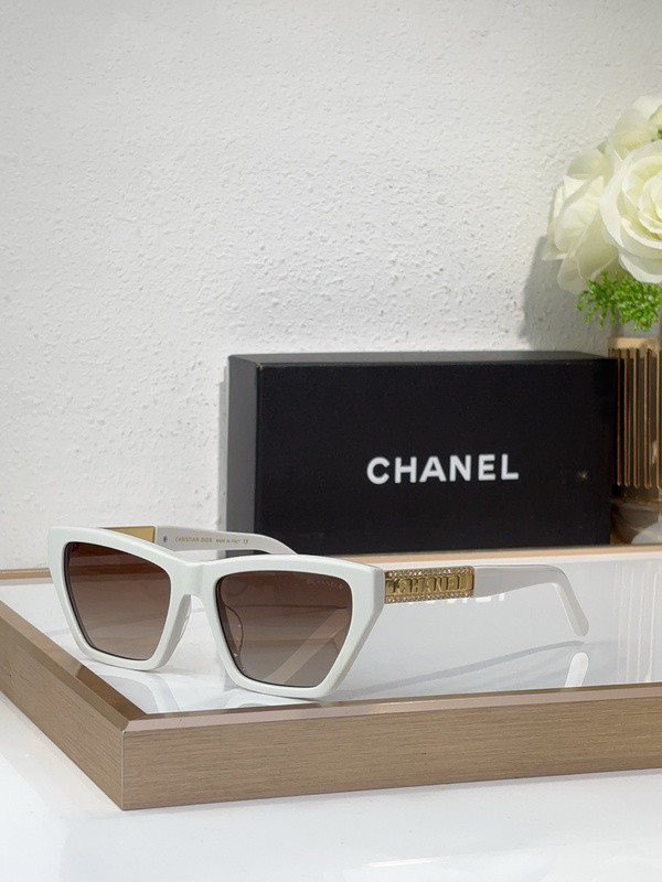 CHNL Sunglasses AAAA-5147