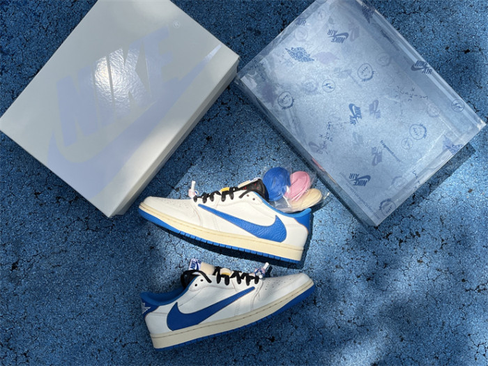 Authentic Travis Scott x fragment design x Air Jordan 1 Low OG
