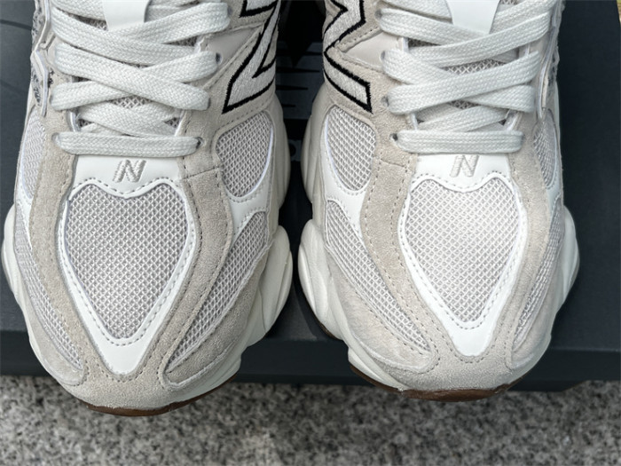 B 17FW Tripe-S High End Sneaker-654