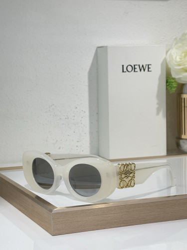 Loewe Sunglasses AAAA-942