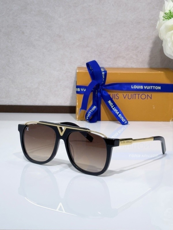 LV Sunglasses AAAA-6711