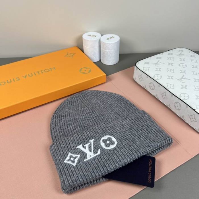 LV Hats AAA-1590