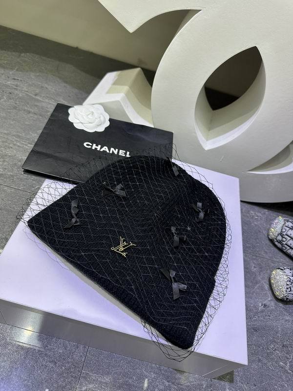 LV Hats AAA-1573