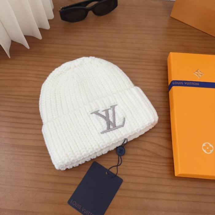 LV Hats AAA-1618