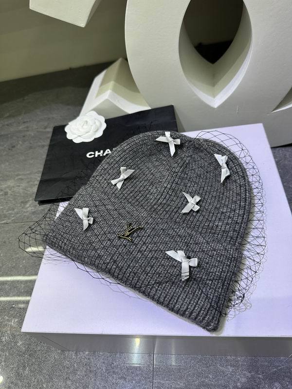 LV Hats AAA-1572