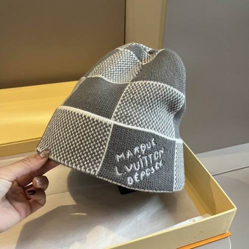 LV Hats AAA-1543