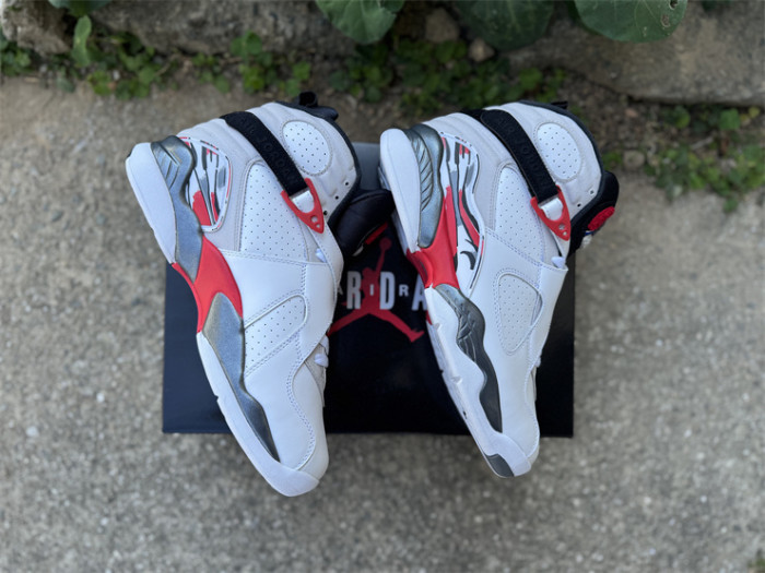 Authentic Jordan 8 Retro Bugs Bunny 2025