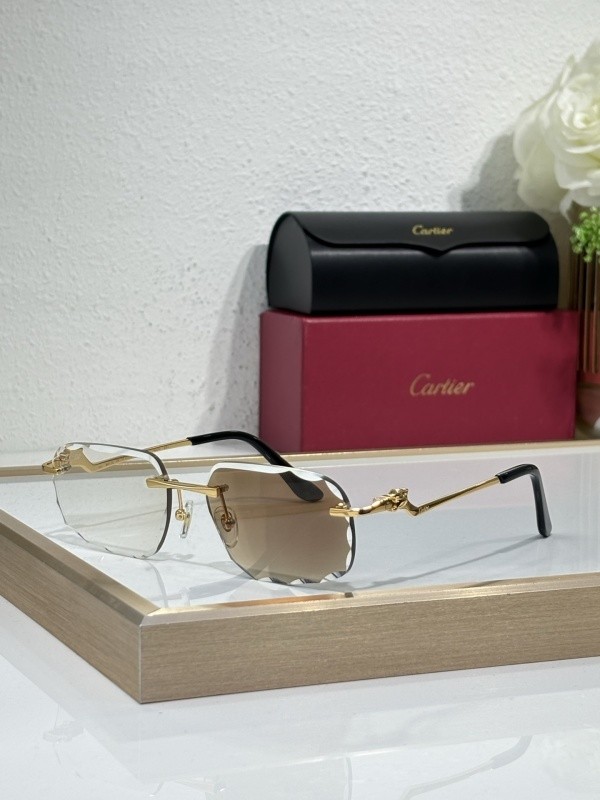 Cartier Sunglasses AAAA-8880