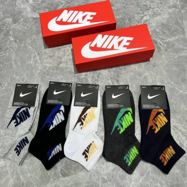 Nike Socks-004