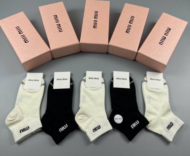 Miumiu Socks-038