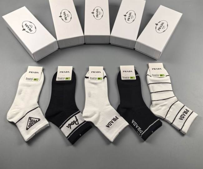 Prada Socks-030