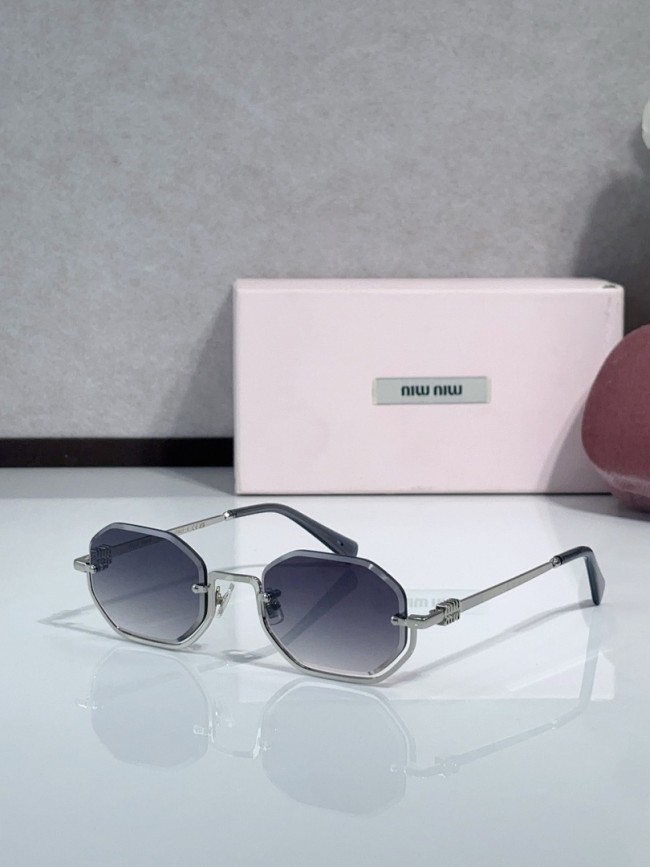 Miu Miu Sunglasses AAAA-3024