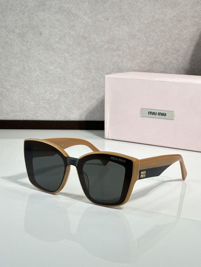 Miu Miu Sunglasses AAAA-2538