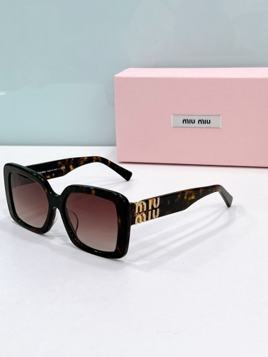 Miu Miu Sunglasses AAAA-2600
