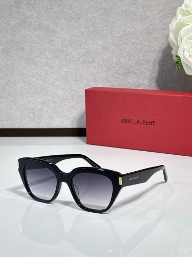 YL  Sunglasses AAAA-1748