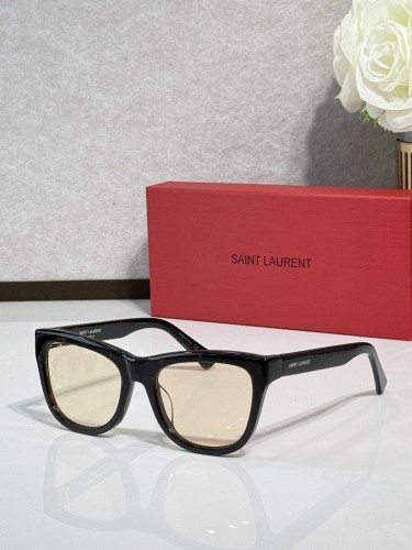 YL  Sunglasses AAAA-1779