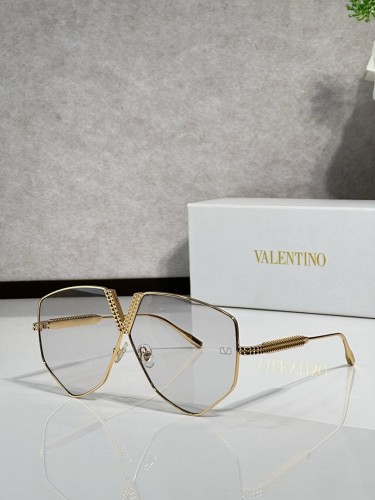 V Sunglasses AAAA-677