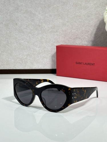 YL  Sunglasses AAAA-1596