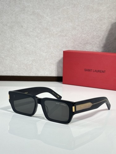 YL  Sunglasses AAAA-1561