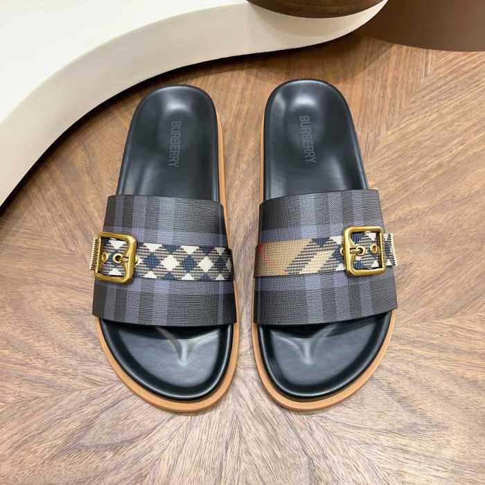 Burberry men slippers AAA-107