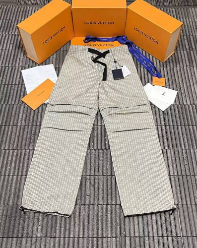 LV Pants High End-145