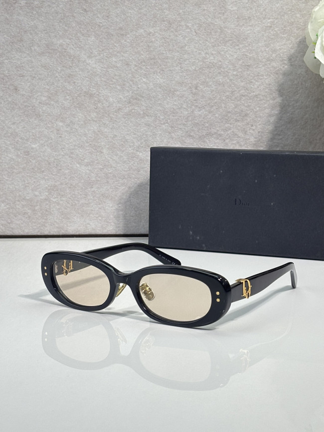 Dior Sunglasses AAAA-4977