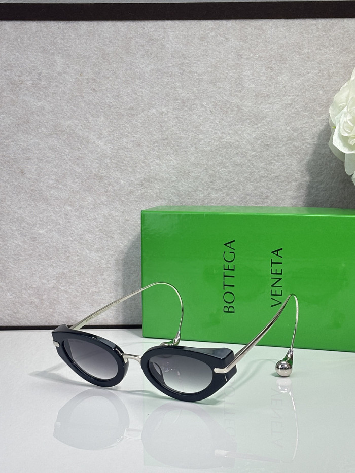 Bottega Veneta Sunglasses AAAA-1113