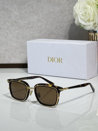 Dior Sunglasses AAAA-4707